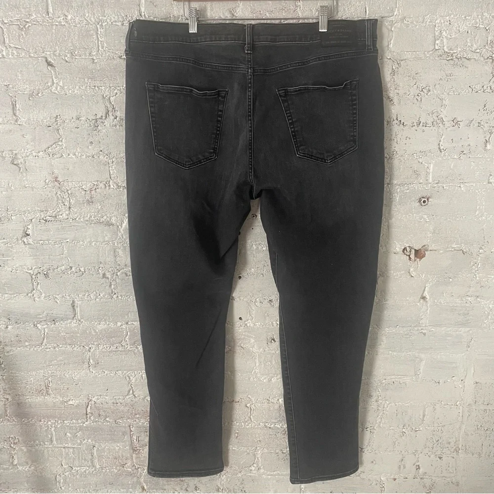 Lucky Brand Men’s Black Pre-washed Denim Sz 42x32